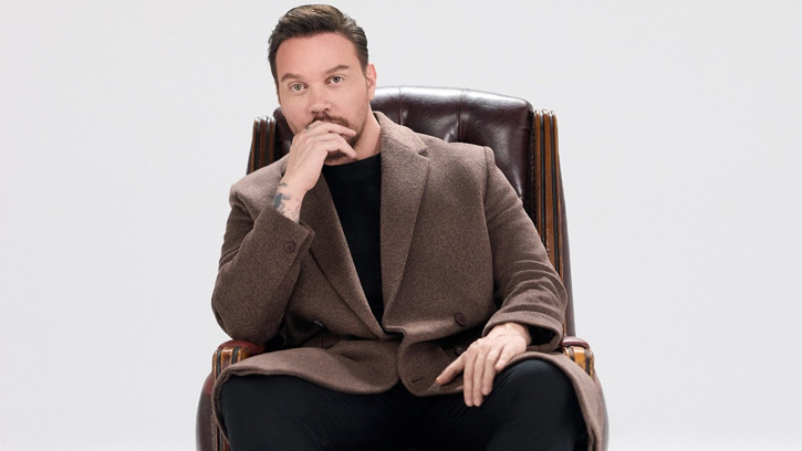 Sinan Akçıl Müzikseverlere Duygularla Örülü 6 Şarkıdan Oluşan Bir Albüm Sunuyor