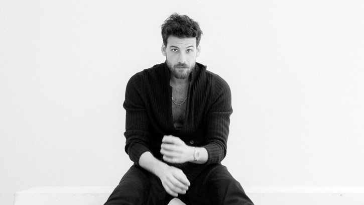 Mustafa Mert Koç’tan yeni EP’nin İlk Şarkısı: “Bahanesi Yok”